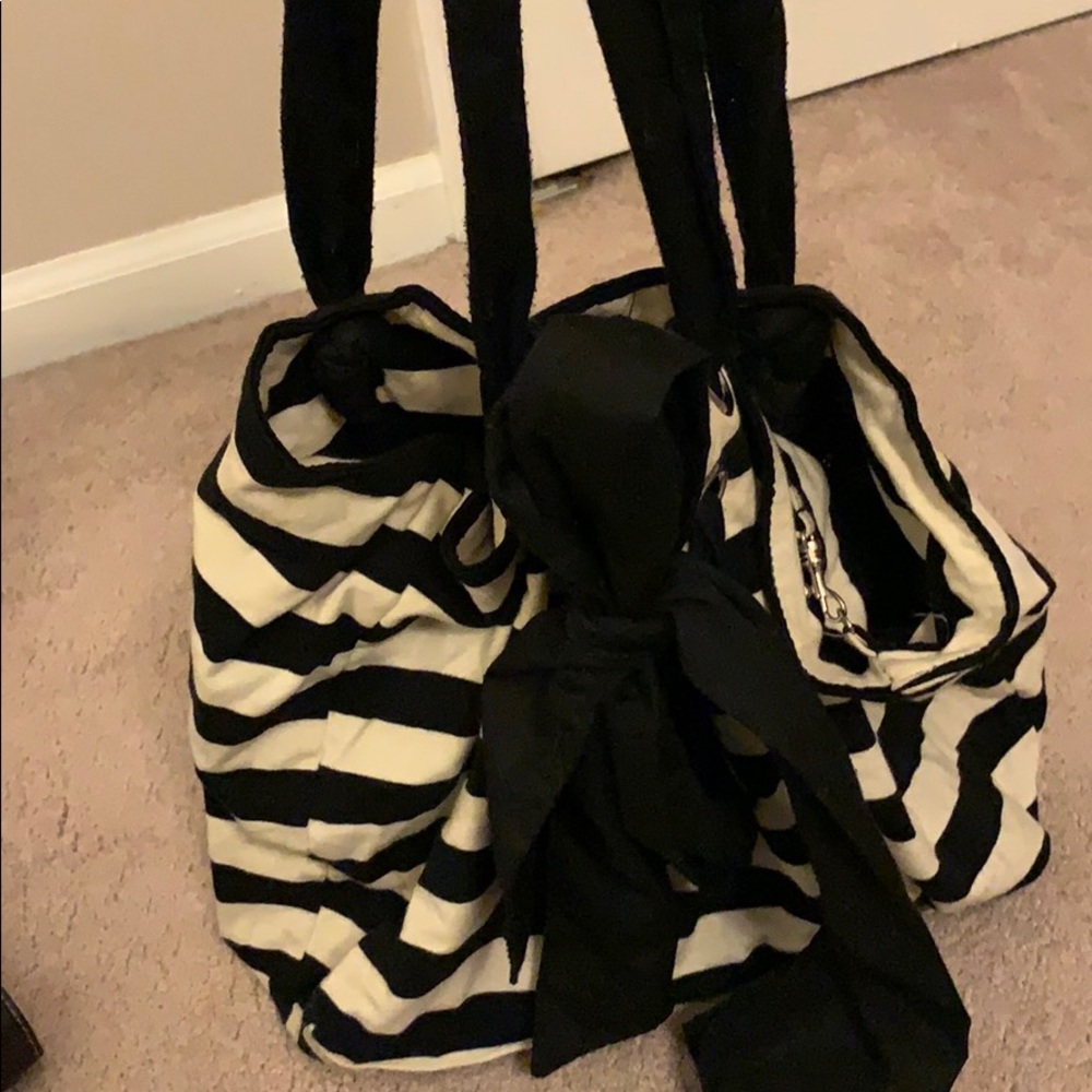 Striped cloth shoulder purse